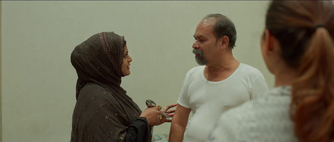Iyer In Arabia (2024) AMZN.WEB-DL Malayalam 1080p HEVC AAC 2.0 MSub B4uHD.mkv.0003